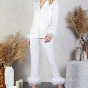 Nadine Merabi Darcie Pijamas White. Great for brides!